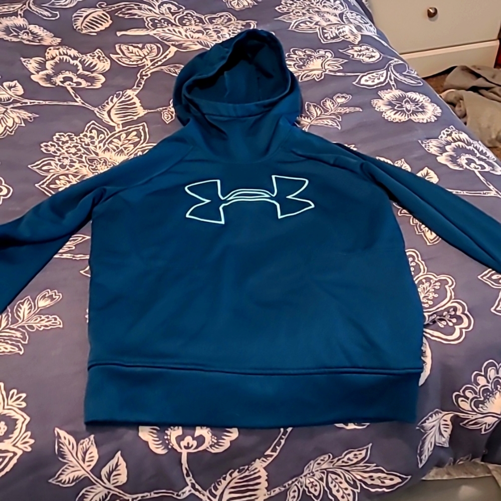 Under armour cold hear loose hoodie medium